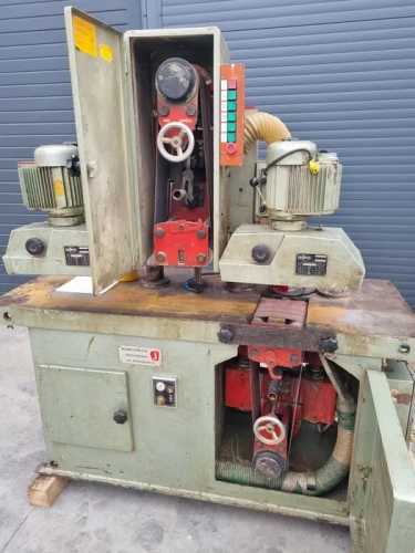 Szlifierka przelotowa taśmowa STAHLE 1.webp