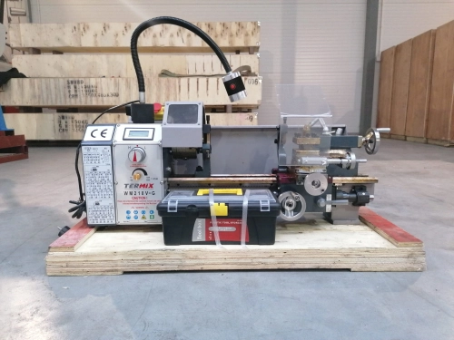 WM210V-G 004.jpg