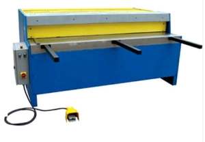 Elektryczne nożyce do cięcia blachy TERMIX Q11-3x2050